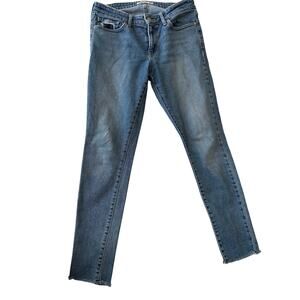 Preowned Levi’s 711 Skinny Jeans Size 28 Tapered Leg -w3206